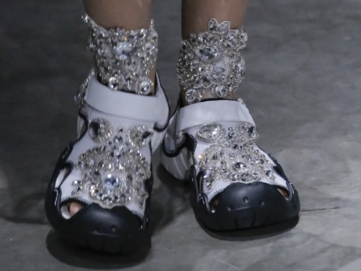 NEWS: Christopher Kane offers to wear Crocs with rhinestones and flowers
