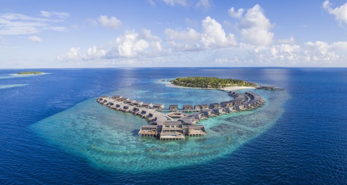 The St. Regis Maldives Vommuli Resort: A Dream Summer Vacation for the Whole Family