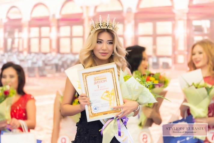 The competition of beauty and talent «Queen»